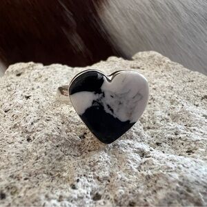 ❤️ White Buffalo Turquoise Heart Shaped Navajo Style Sterling 925 Ring Size 8.75